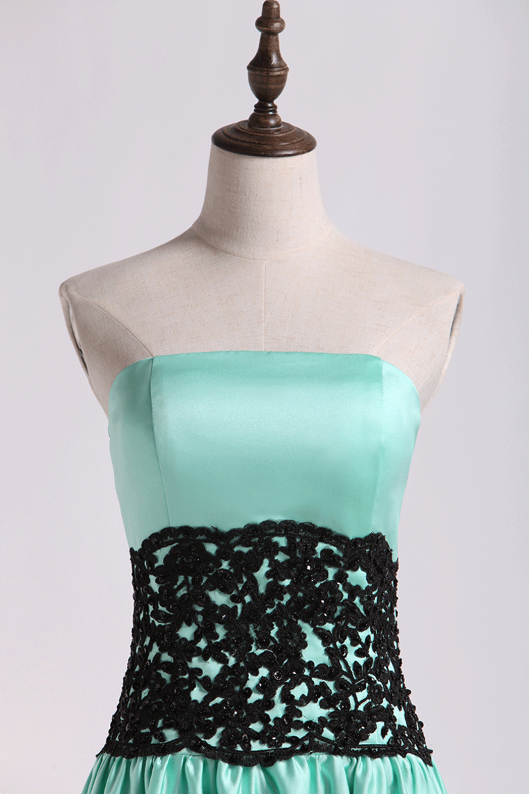 2022 Strapless Bridesmaid Dresses A Line Tea Length Elastic Satin