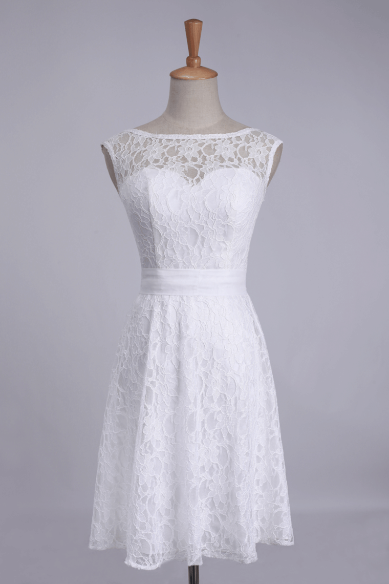 2022 Bridesmaid Dresses Bateau A Line Above Knee Length With Sash Lace