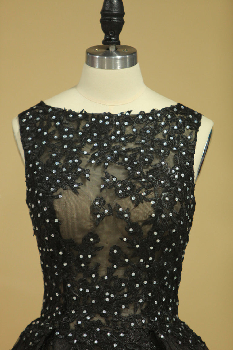 2022 Black Sexy Bateau A-Line Prom Gown Sweep Train With Beads & Applique