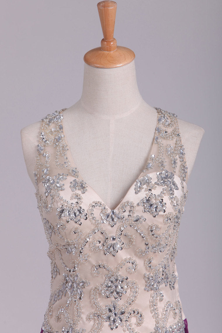 2022 Sheath V Neck Prom Dresses Spandex With Beads Sweep Train