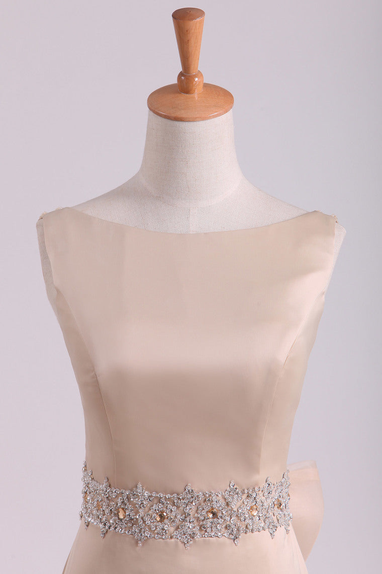 Elegant Bridal Dresses 2022 Mermaid Bateau Court Train Stretch Satin With Beading Open Back