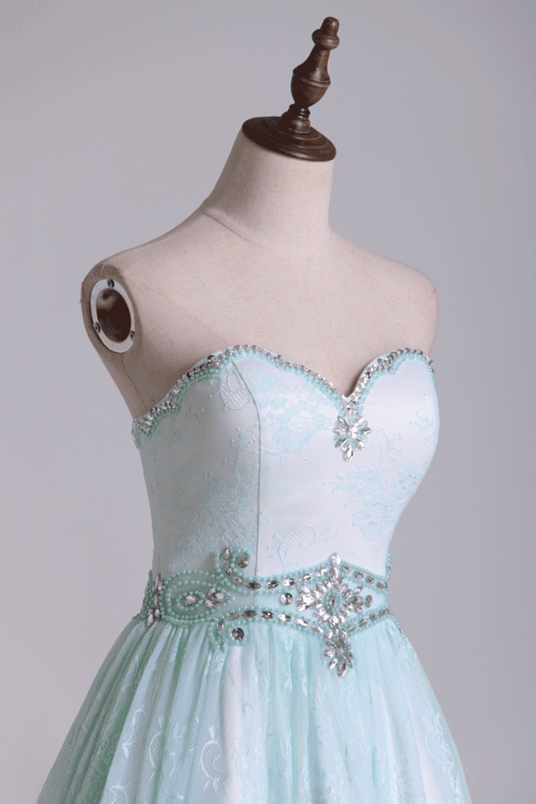 2022 Sweetheart Lace Homecoming Dress Short/Mini With Beading