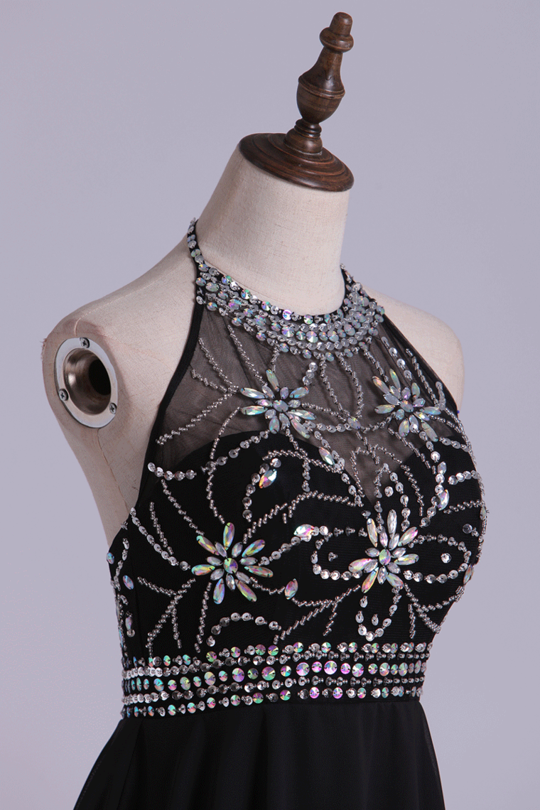 2022 Open Back Halter Short Prom Dress Beaded Bodice A Line Pick Up Chiffon Dress