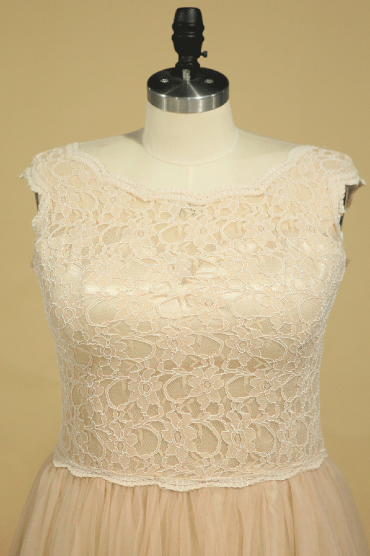 2022 Plus Size Bateau A Line Bridesmaid Dresses Floor-Length Lace & Tulle