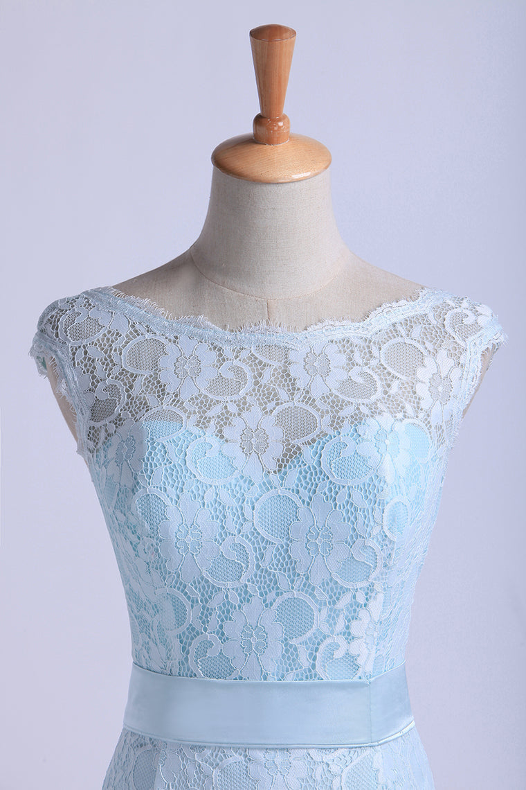 2022 Bateau Prom Dresses Lace Sheath Floor Length With Sash