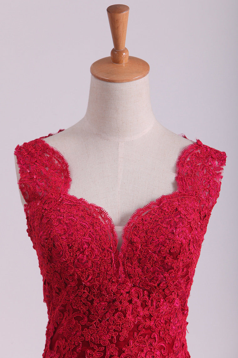 2022 Red Straps Prom Dresses Tulle With Applique Sweep Train