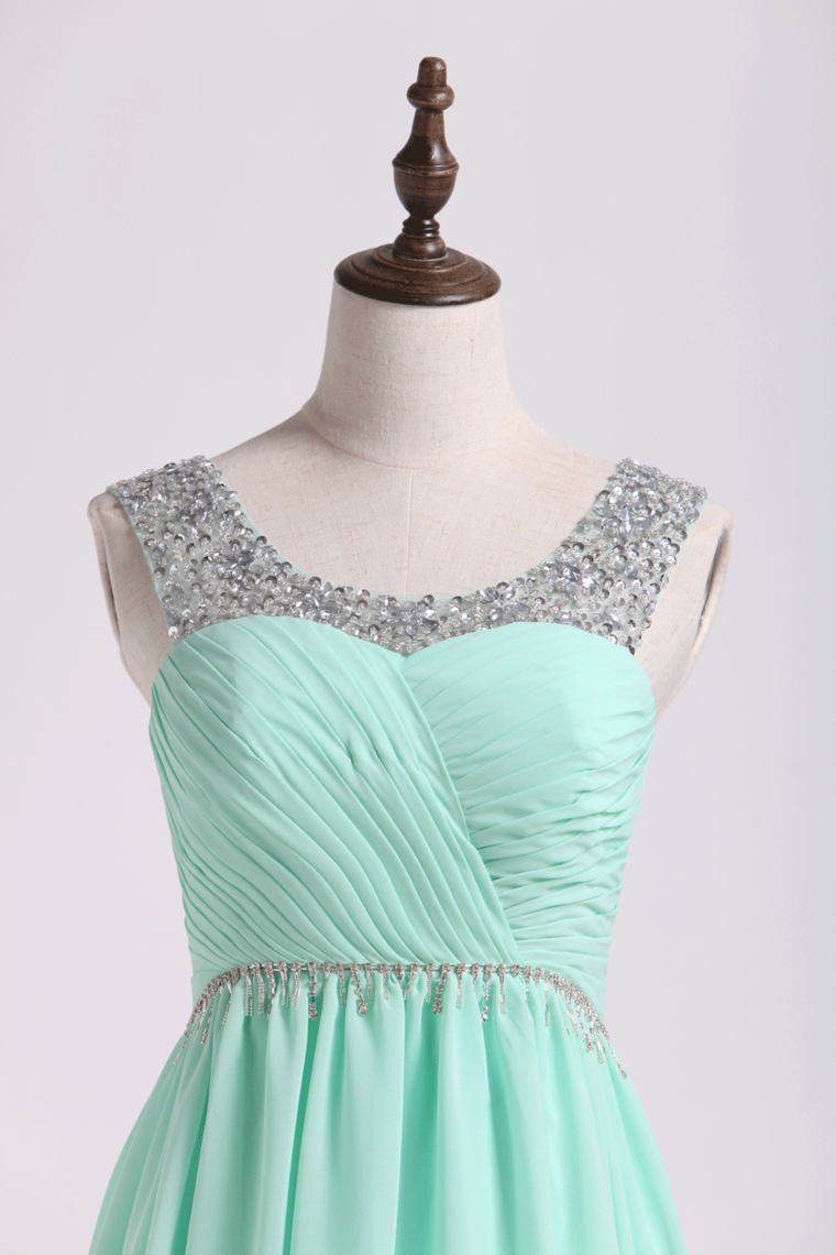 2022 Homecoming Dresses Bateau Short/Mini Chiffon With Beading And Ruffles