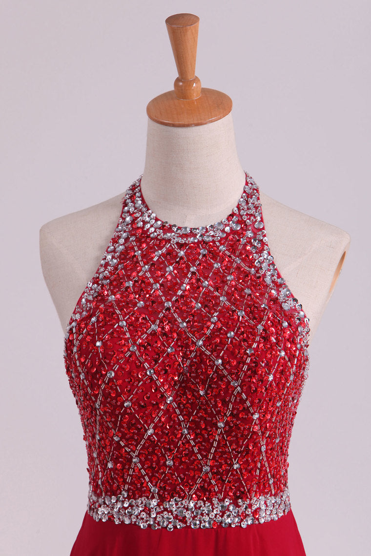 2022 A Line Halter Open Back Prom Dresses Sweep Train Chiffon & Tulle With Beading