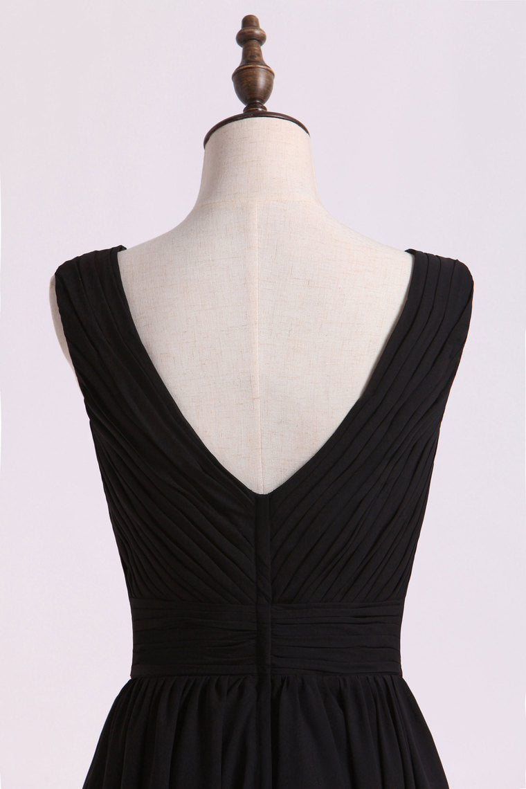 2022 Bridesmaid Dresses A Line V Neck Chiffon Knee Length