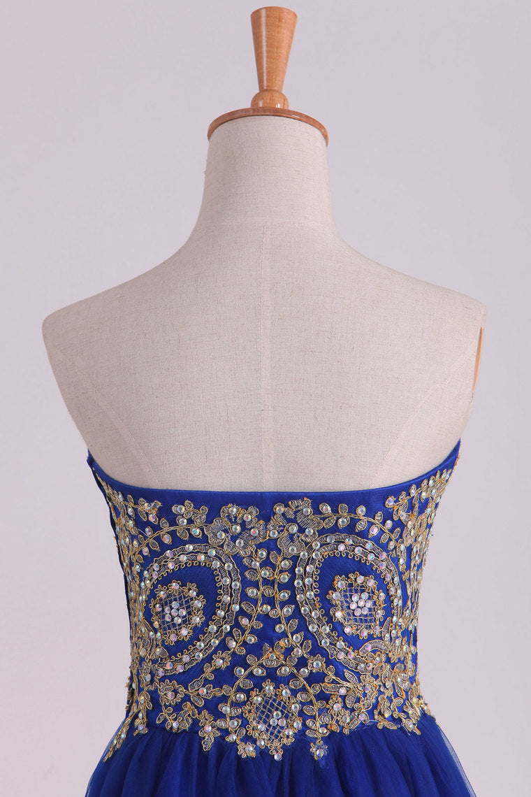 2022 A Line Sweetheart Tulle With Gold Applique Homecoming Dresses