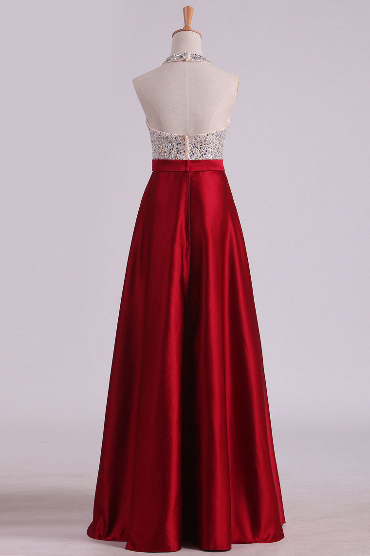 2022 Open Back Halter Prom Dresses Satin With Beading Floor-Length A Line