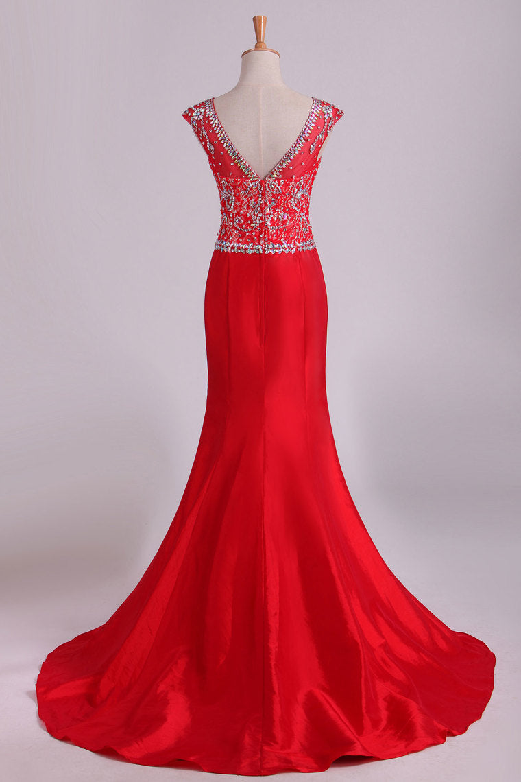 2022 Red Bateau Lace&Taffeta Prom Dresses Mermaid With Beads