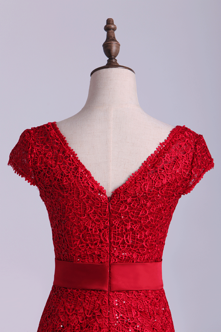 2022 Evening Dresses V-Neck Sheath/Column With Applique & Ribbon Lace