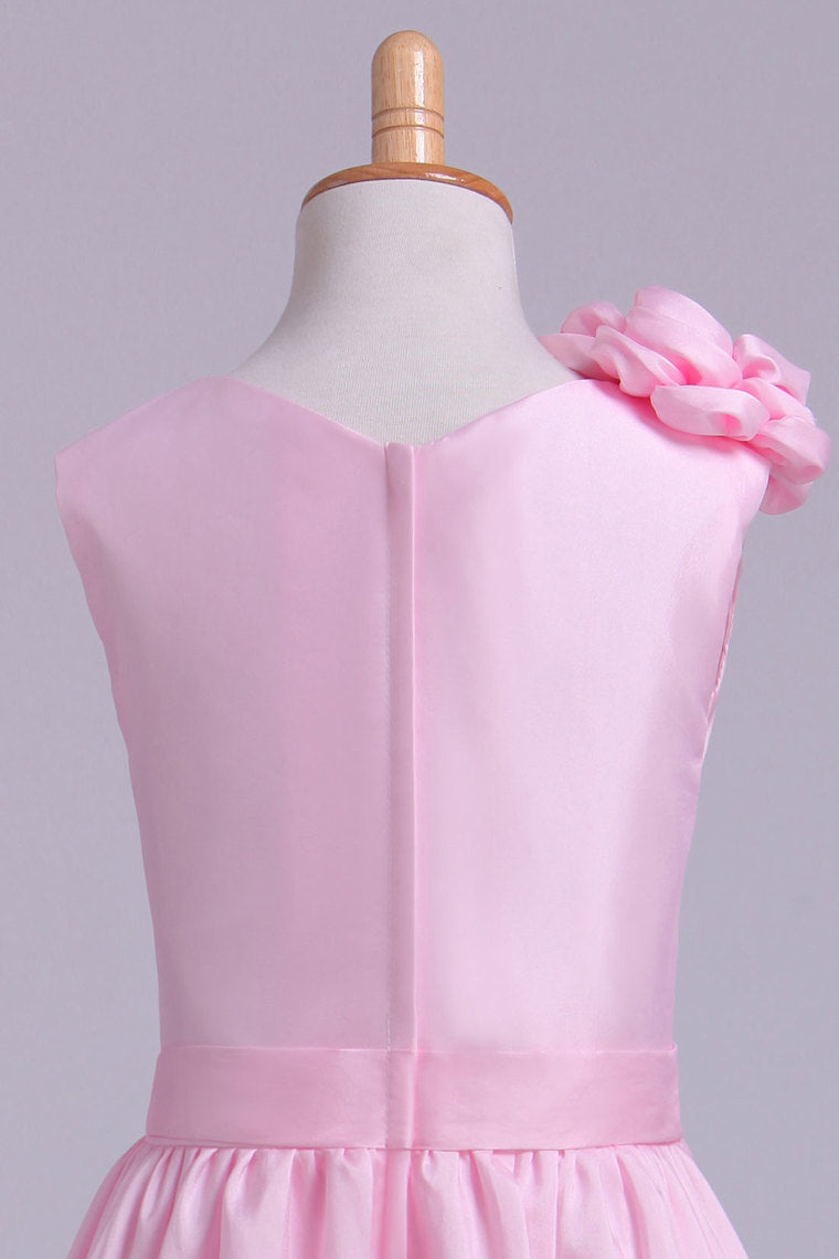 2022 V Neck Flower Girl Dresses A Line Knee Length Taffeta