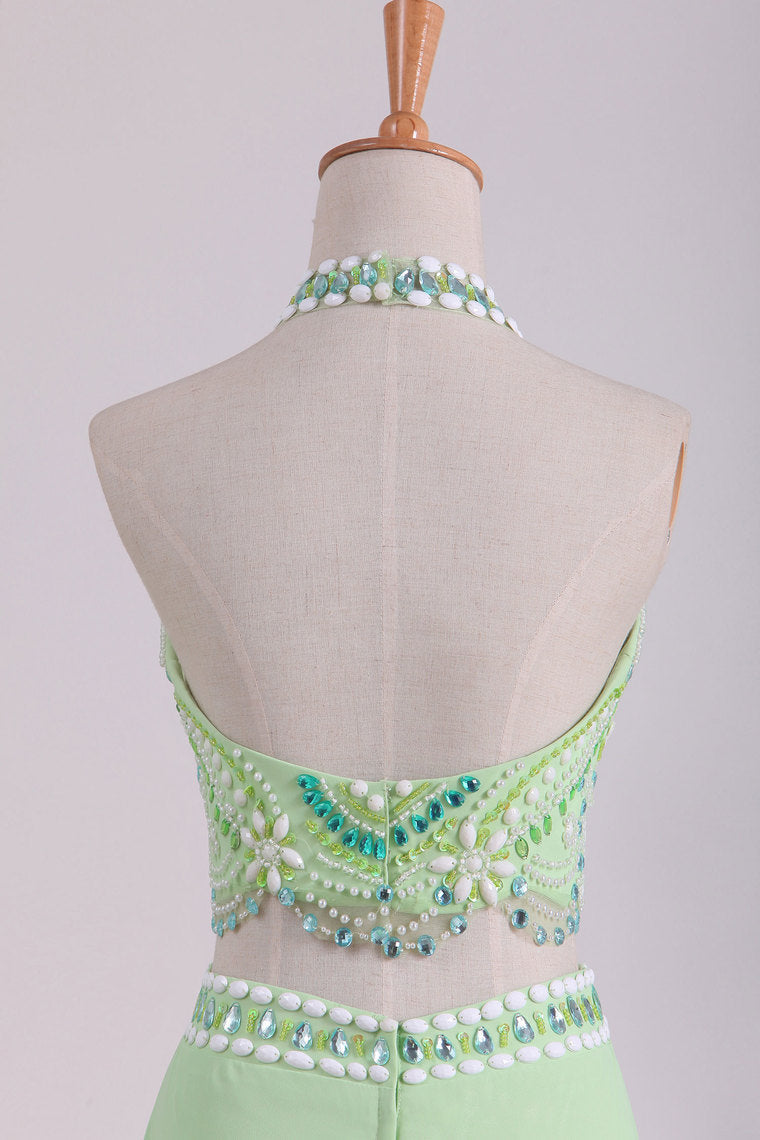 2022 Two Pieces Prom Dresses Halter A Line Chiffon Sweep Train With Beading