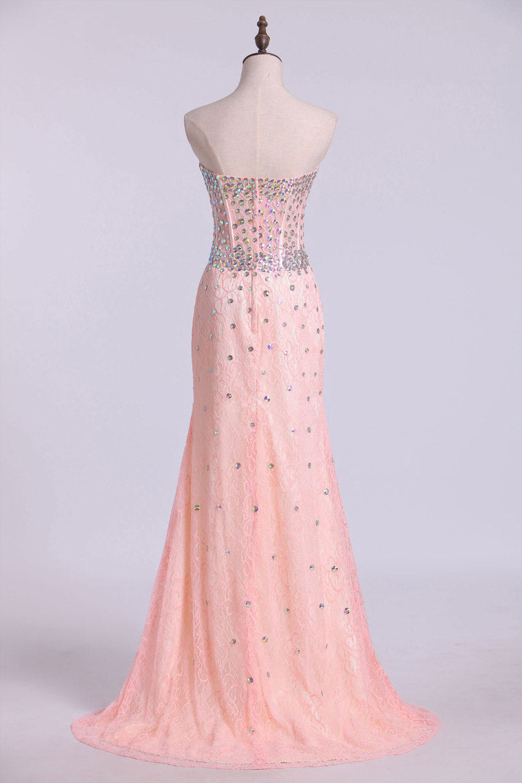 2022 Sweetheart Sheath/Column Prom Dress Lace With Rhinestone