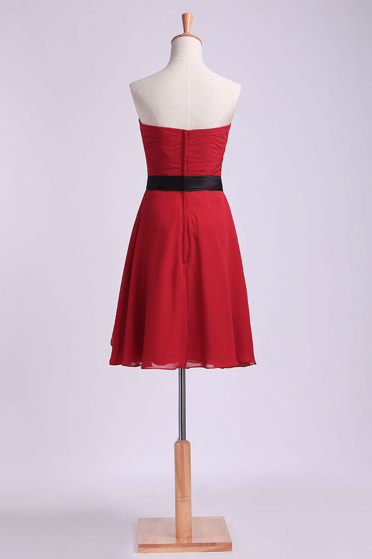 2022 Bridesmaid Dresses Sweetheart A Line Knee Length With Ruffle