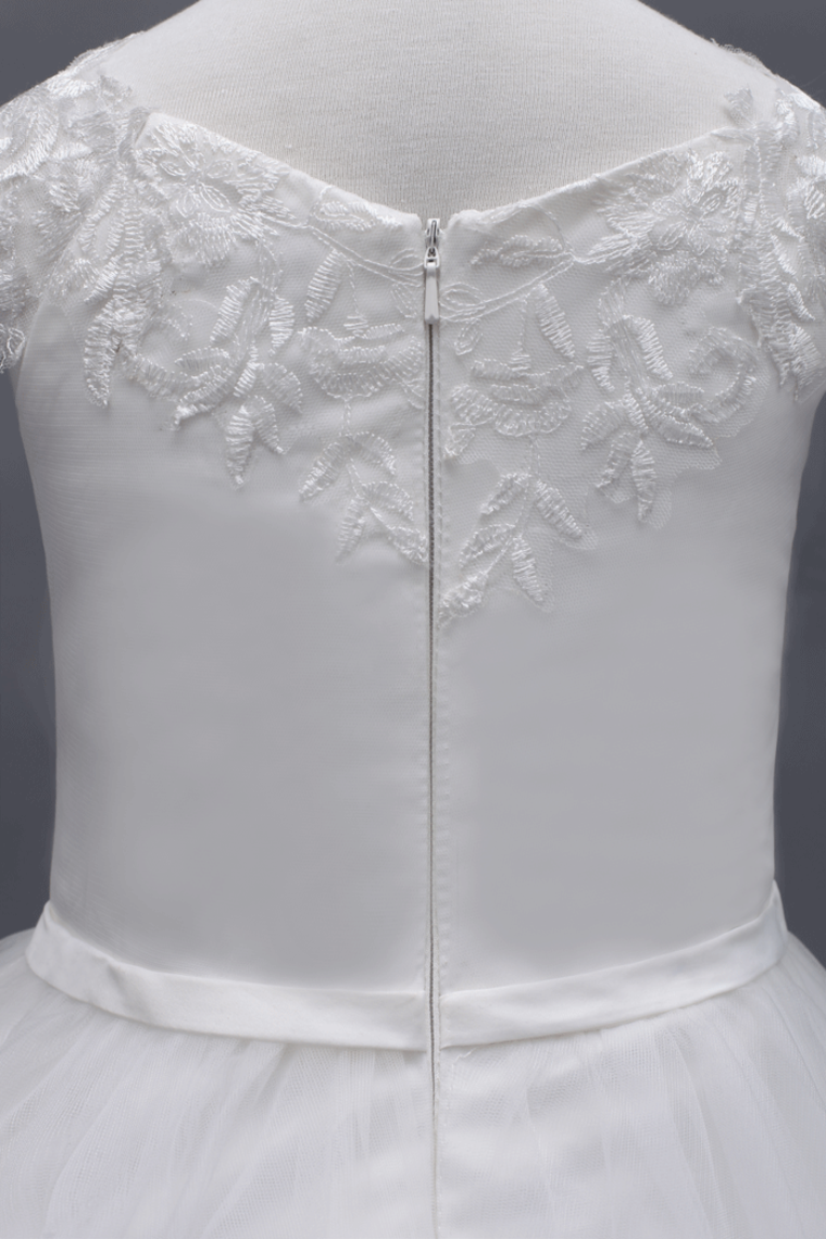 2022 Scoop Flower Girl Dresses A Line Tea Length Tulle