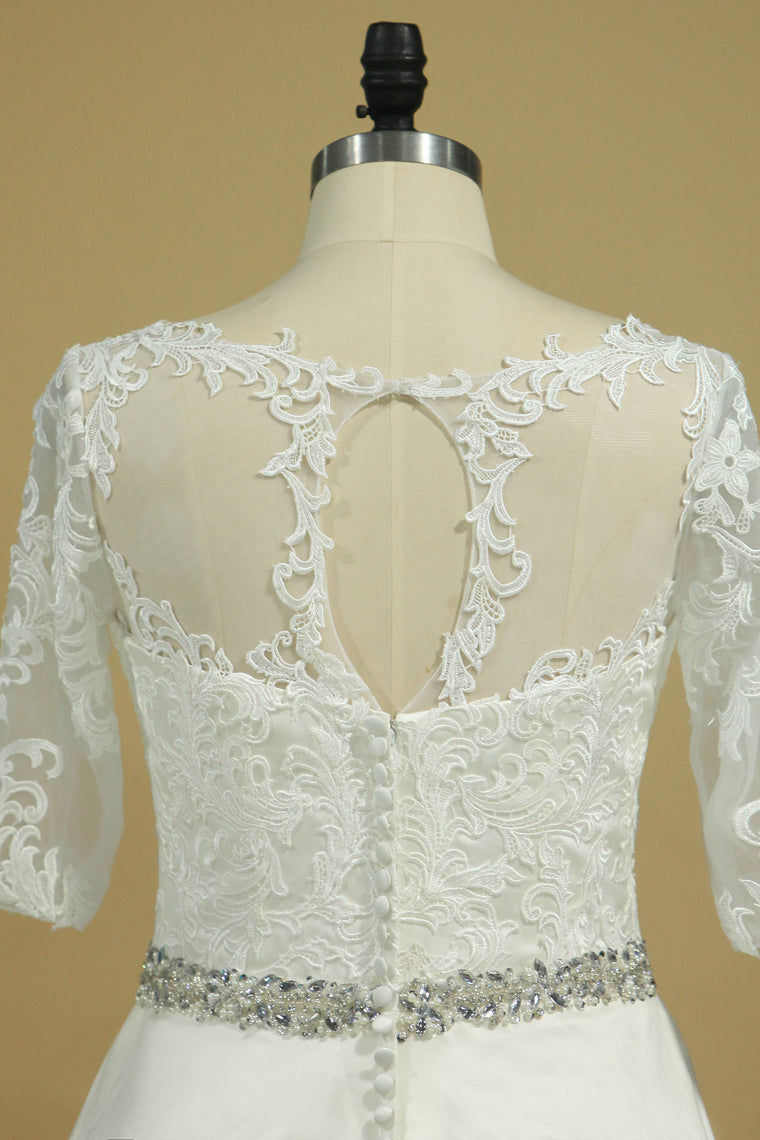 2022 Plus Size Mid-Length Sleeve Wedding Dresses Scoop Satin With Applique