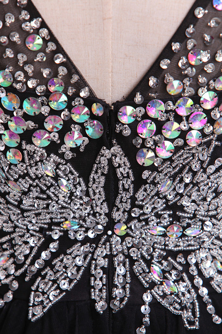 2022 V-Neck Homecoming Dresses A-Line Short Beaded Bodice Tulle