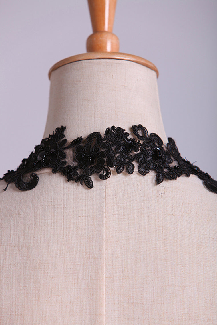 2022 Halter A Line Short Homecoming Dresses With Black Applique