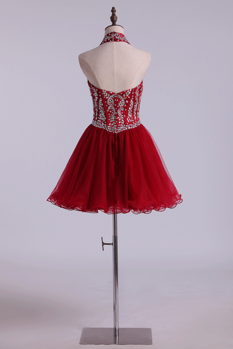 2022 Halter A-Line Homecoming Dresses Burgundy/Maroon With Beads Tulle Short/Mini
