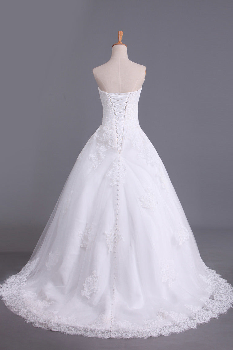 2022 Hot Wedding Dresses A Line Strapless Tulle With Applique Court Train