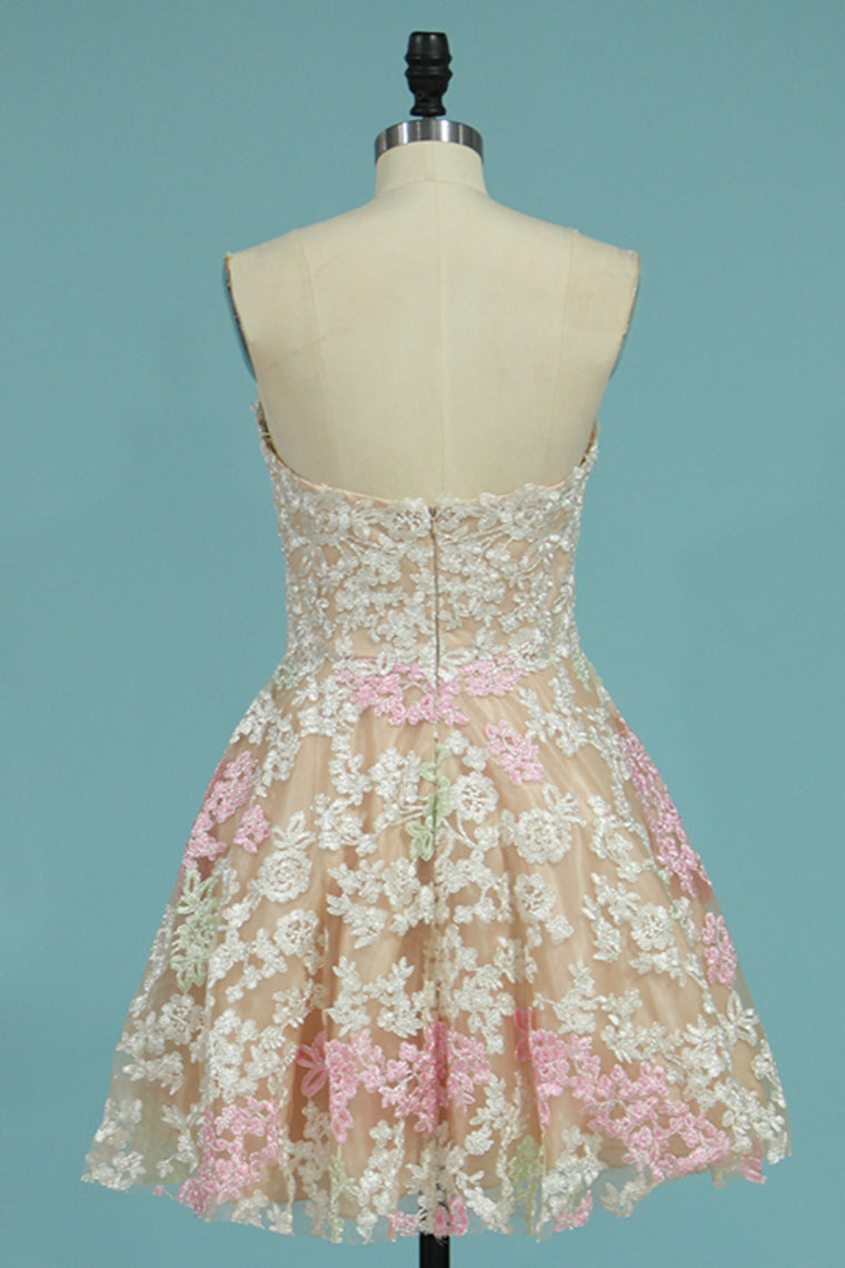 2022 Multi Color Strapless Homecoming Dresses Tulle With Applique