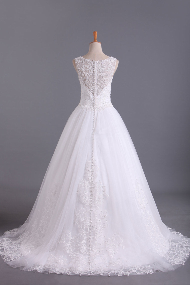 2022 Hot Bateau Wedding Dresses A Line Tulle With Applique