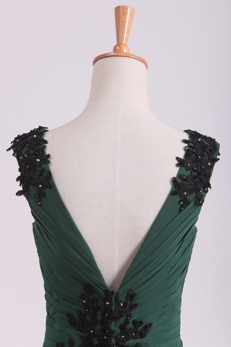 2022 Prom Dresses Regular A Line Ruffled Bodice V Neck Floor Length With Applique