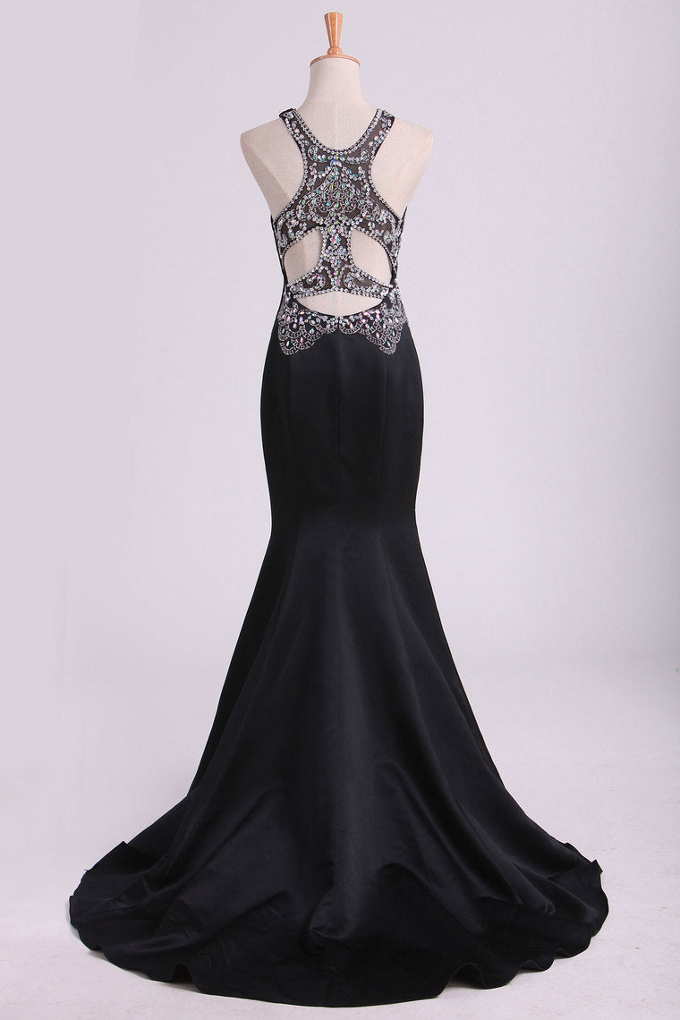 2022 Black Scoop Mermaid Beaded Bodice Open Back Prom Dresses Satin Floor Length