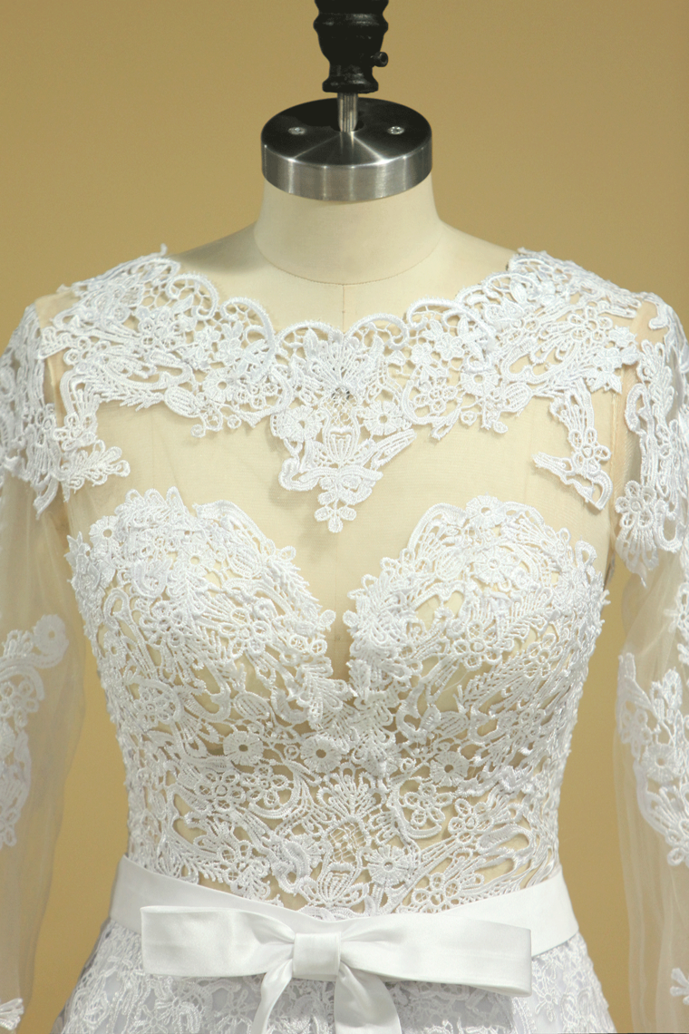 2022 Hot Wedding Dresses Scoop Long Sleeves With Applique & Sash Tulle
