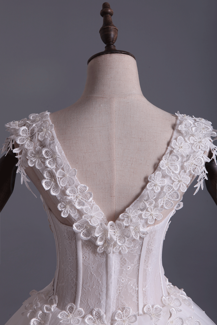 2022 Wedding Dresses Off Shoulder With Handmade Flowers And Chapel Train