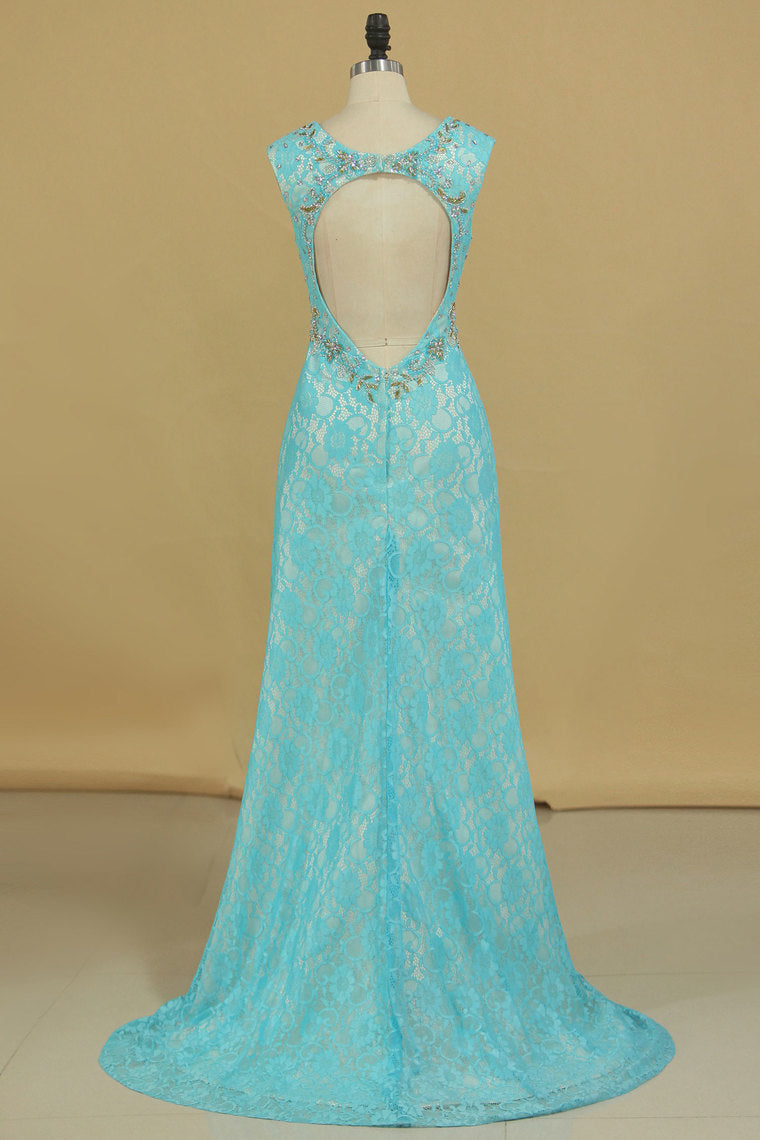 2022 Sexy Open Back V Neck With Beads And Slit Prom Dresses Mermaid Lace Sweep Train