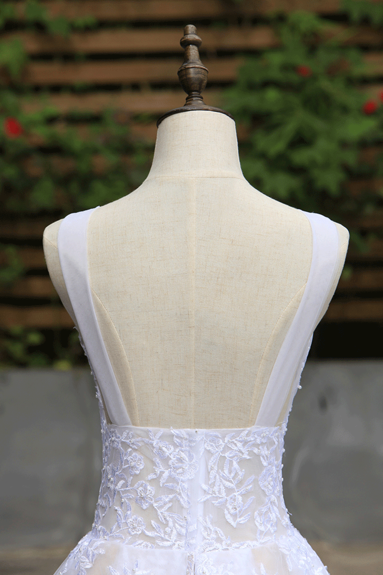 2022 Sexy High Neck A-Line Prom Gown With Beads&Applique Sweep Train