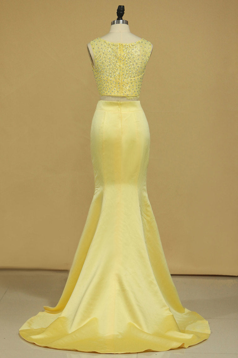 2022 Two Pieces Scoop Mermaid Prom Dresses With Beading Satin & Lace