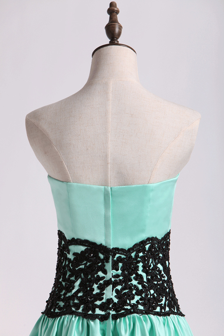 2022 Strapless Bridesmaid Dresses A Line Tea Length Elastic Satin