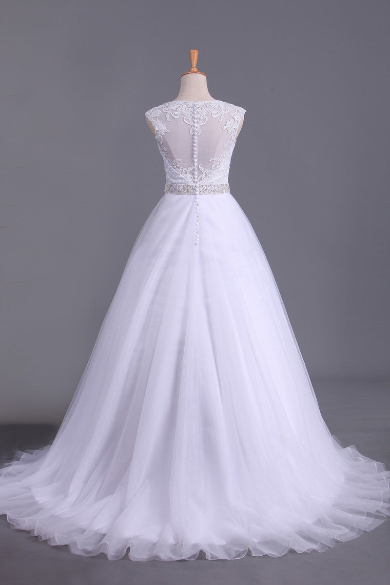 2022 White Scoop Wedding Dresses A-Line Court Train With Beads & Applique