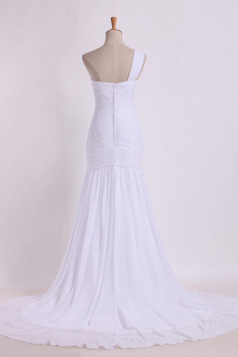 2022 One Shoulder Prom Dresses Fitted And Pleated Bodice Mermaid Beaded