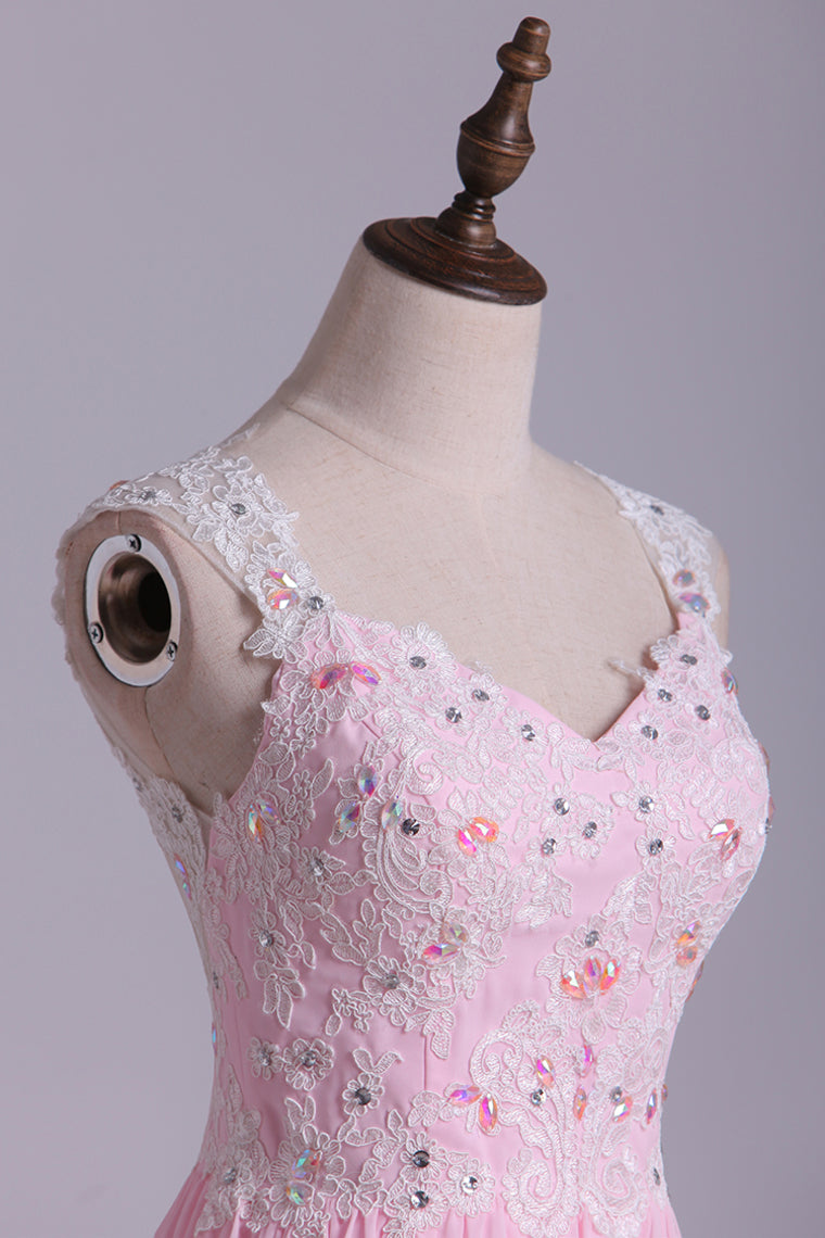 2022 Straps A-Line/Princess Homecoming Dresses Chiffon With Applique