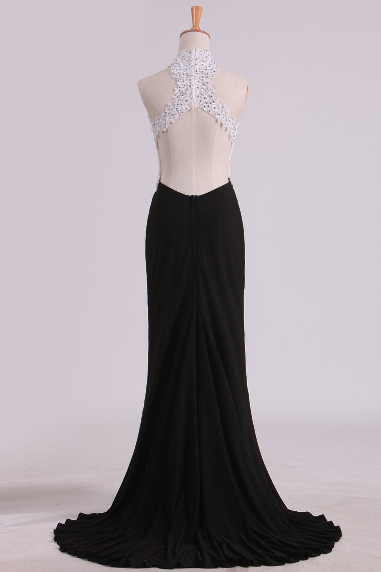 2022 Bicolor Prom Dresses High Neck Sheath With Applique & Beads Sweep/Brush Train