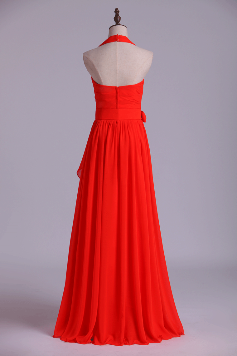 2022 Halter A-Line Bridesmaid Dresses Floor Length With Long Chiffon Skirt
