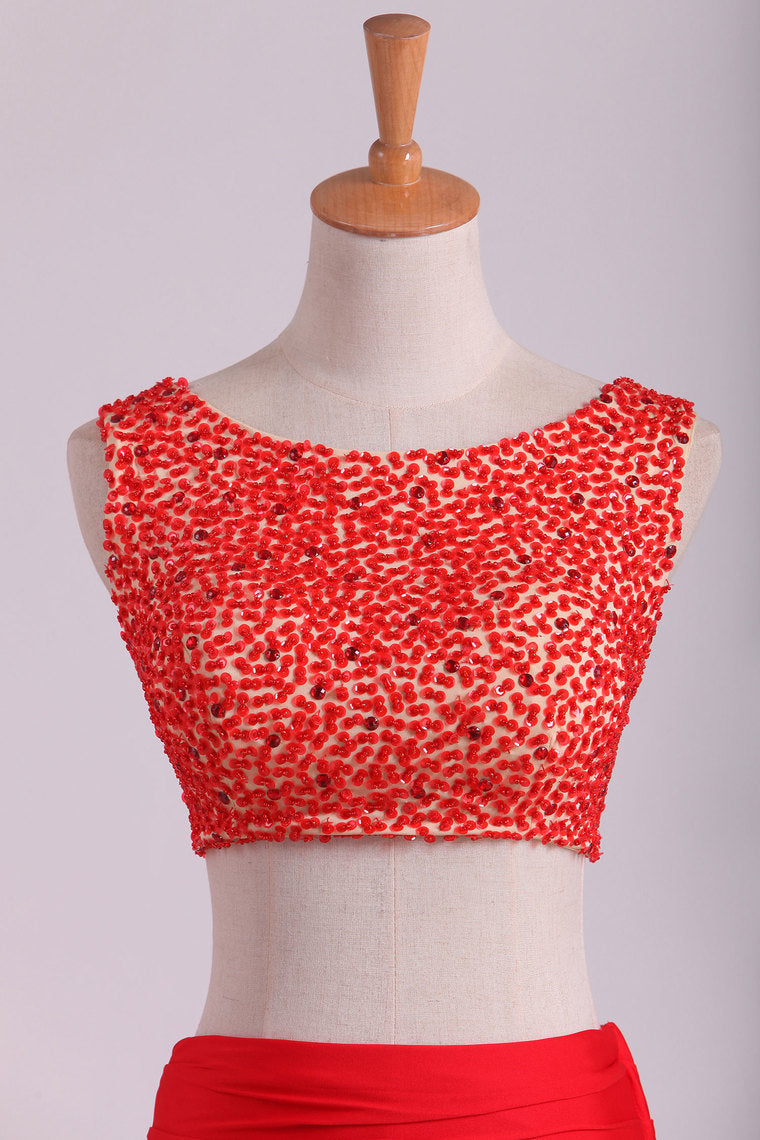 2022 Prom Dresses Scoop Beaded Bodice Sheath Two Pieces Spandex Sweep Train