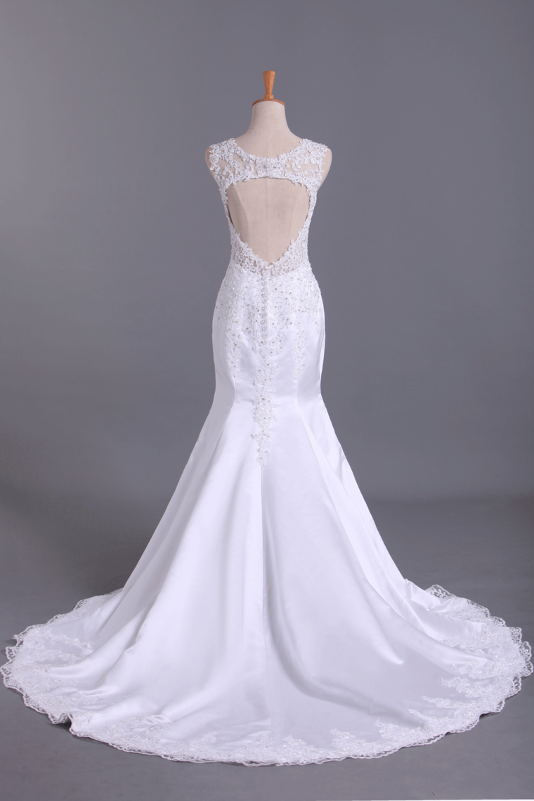 2022 Hot Wedding Dresses Mermaid V-Neck Court Train Satin With Applique Open Back
