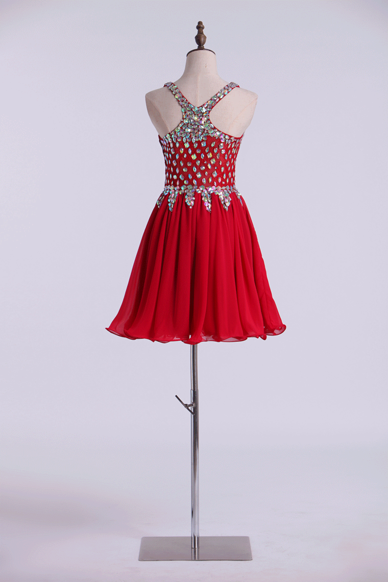 2022 Delicate Short Halter A Line Homecoming Dresses Lace&Chiffon Burgundy/Maroon Beaded Bodice