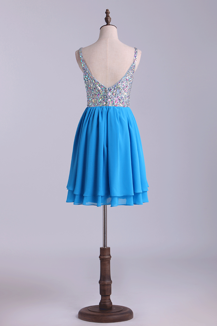 2022 Straps V Back Short Prom Dress Beaded Bodice With Tiered Chiffon Skirt A Line