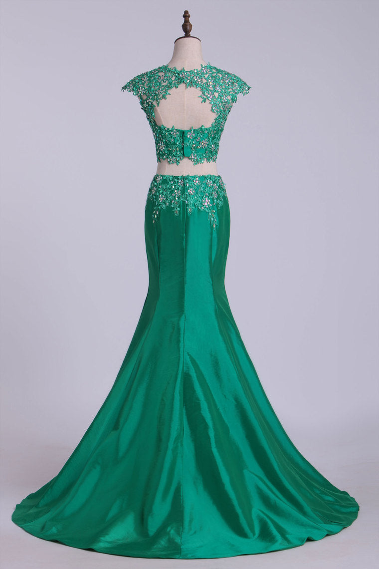 2022 Two Pieces Bateau Prom Dresses Mermaid Sweep Train With Beading & Applique