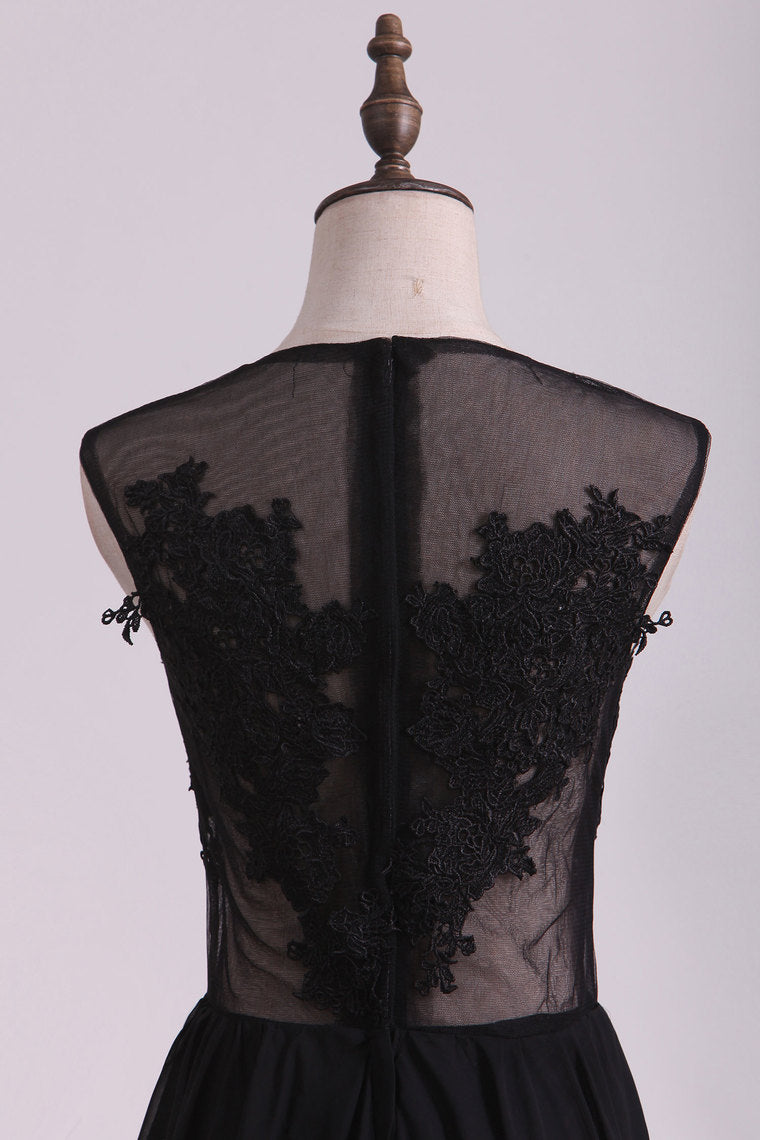 2022 A Line Prom Dresses Scoop Chiffon With Applique And Slit Sweep Train