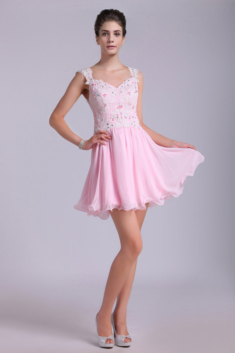 2022 Straps A-Line/Princess Homecoming Dresses Chiffon With Applique