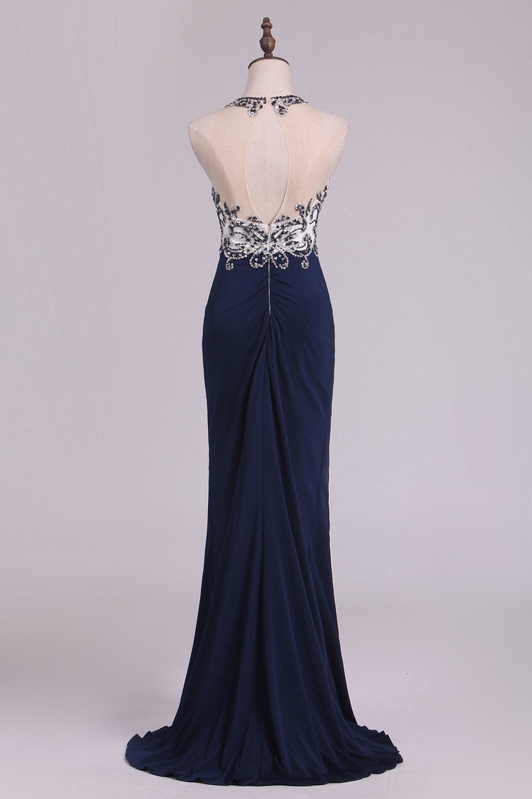 2022 Sexy Open Back Prom Dresses Sheath Scoop Spandex With Beading And Slit